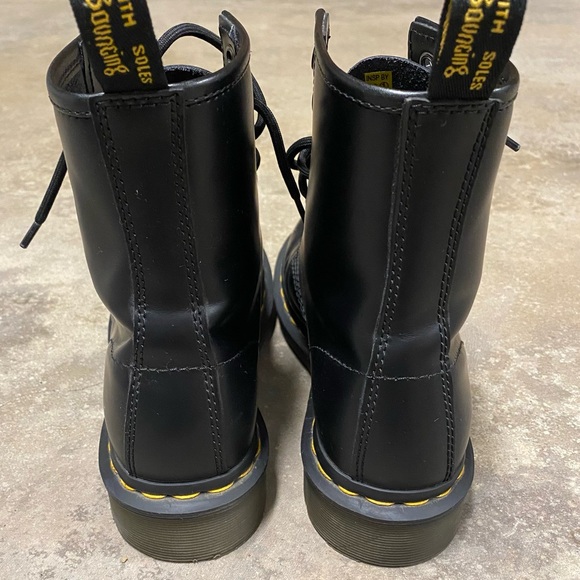 dr martens | 1460 smooth leather lace up boots - Picture 7 of 9